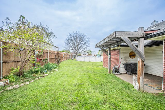 614 Overhill Road, Granbury, TX 76048