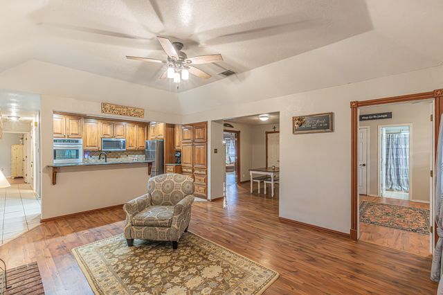 614 Overhill Road, Granbury, TX 76048