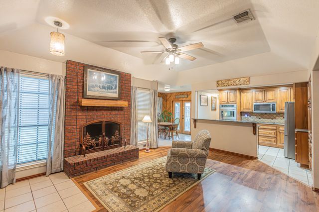 614 Overhill Road, Granbury, TX 76048