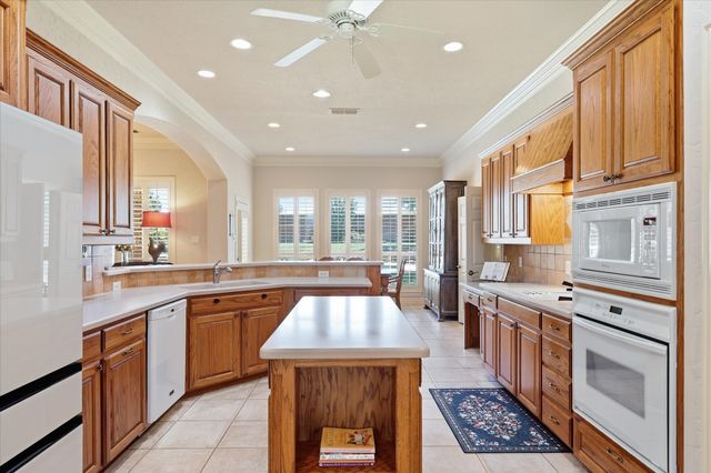 217 Arbor Lane, Haslet, TX 76052