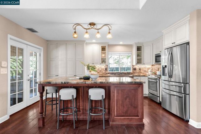 1174 Central Ave, Livermore, CA 94551