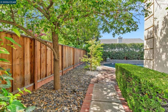 1174 Central Ave, Livermore, CA 94551