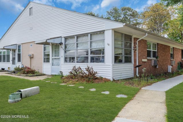 65 B Kennedy Drive B, Whiting, NJ 08759