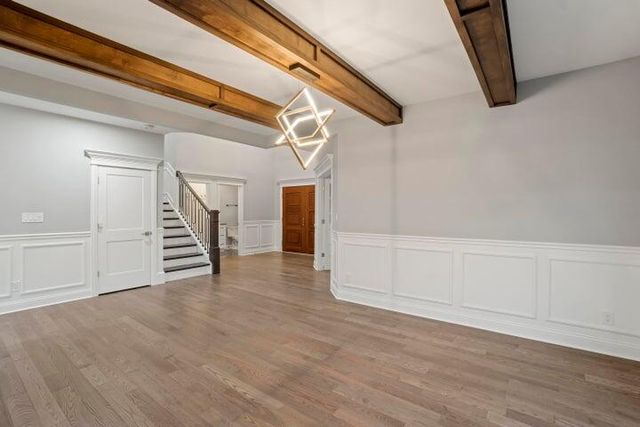 7362 Brookhaven Drive, Winfield, IN 46307