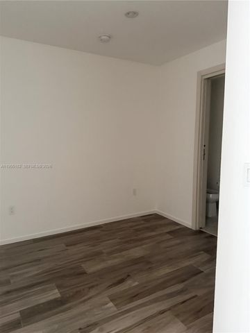 801 S Miami Ave 2002, Miami, FL 33130