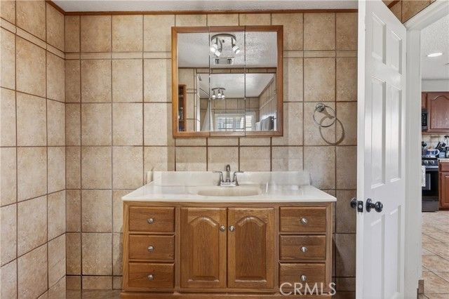 606 N Park, Pomona, CA 91768