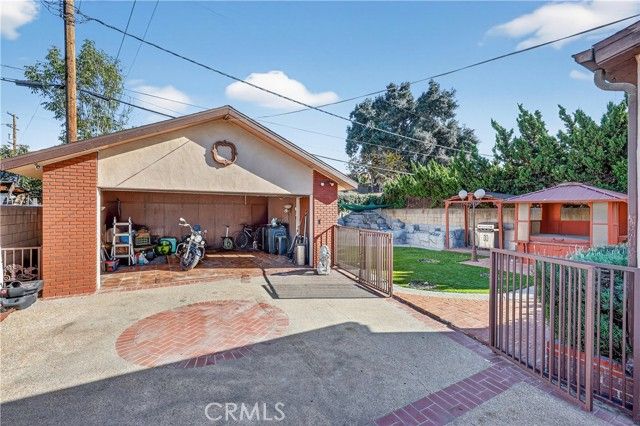 606 N Park, Pomona, CA 91768