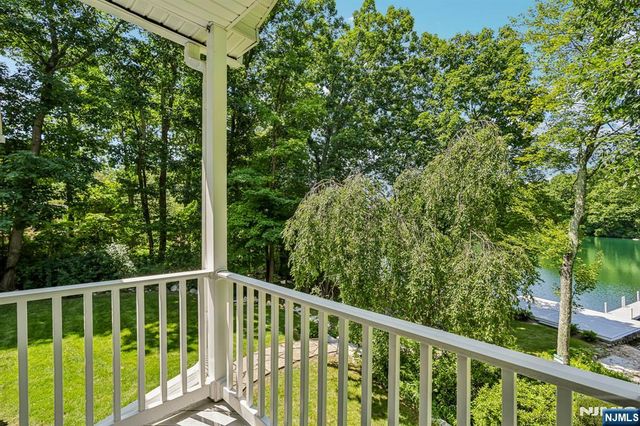 3 Beech Court, Hardyston, NJ 07460