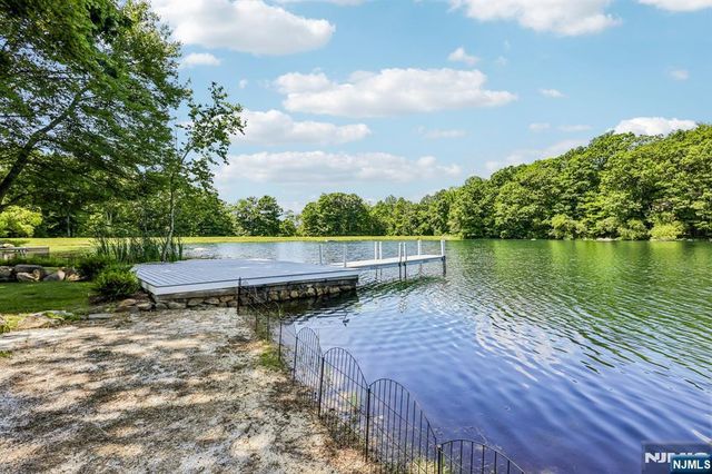 3 Beech Court, Hardyston, NJ 07460