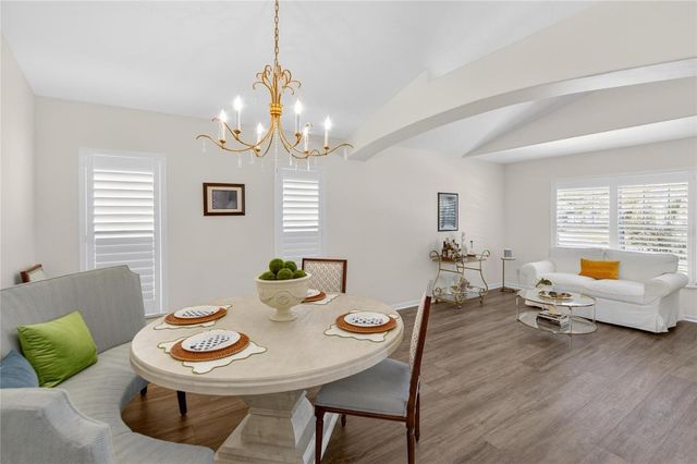 8215 MYRTLE POINT WAY, Tampa, FL 33647