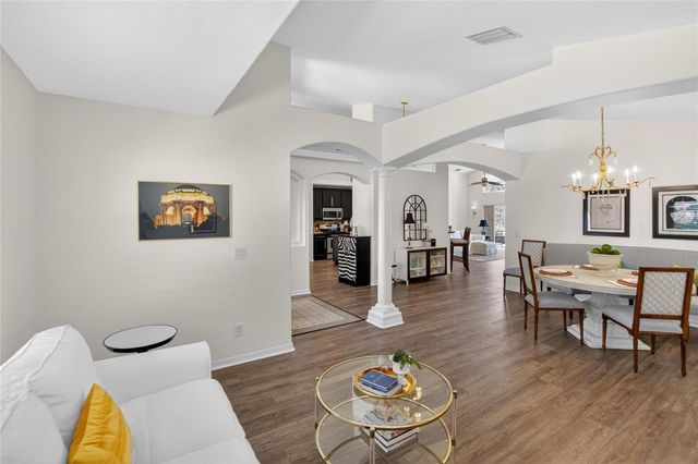 8215 MYRTLE POINT WAY, Tampa, FL 33647