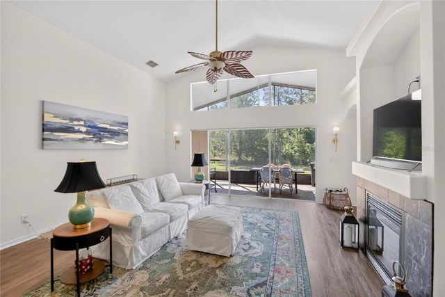 8215 MYRTLE POINT WAY, Tampa, FL 33647