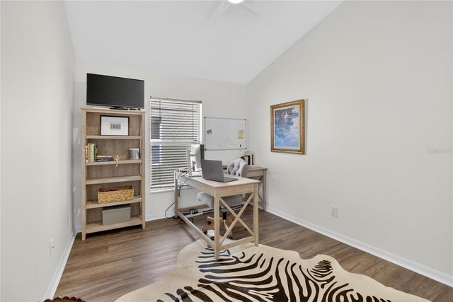 8215 MYRTLE POINT WAY, Tampa, FL 33647