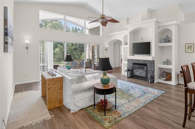 8215 MYRTLE POINT WAY, Tampa, FL 33647