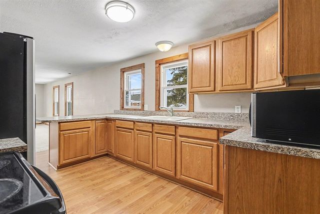 8431 36th Street, Scotts, MI 49088