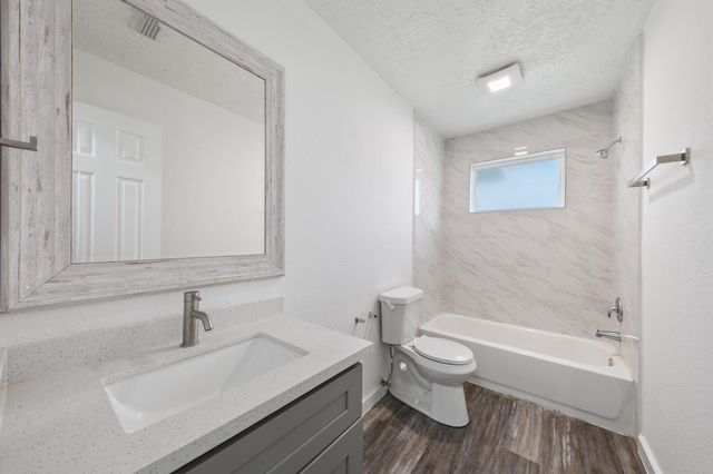7003 Rockergate Drive, Missouri City, TX 77459