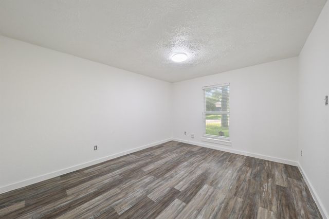 7003 Rockergate Drive, Missouri City, TX 77459