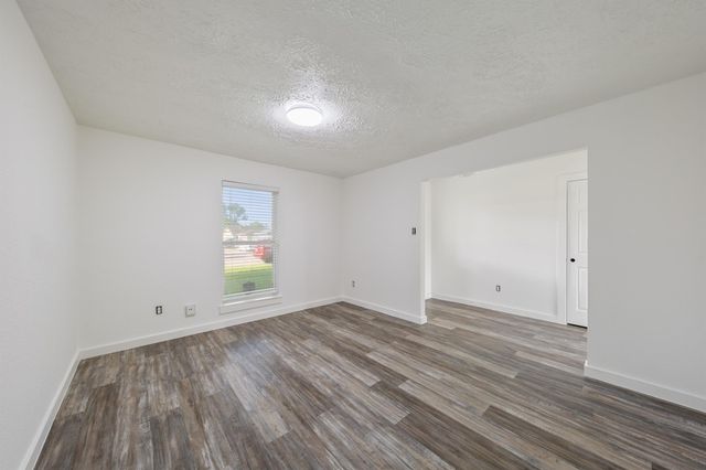 7003 Rockergate Drive, Missouri City, TX 77459