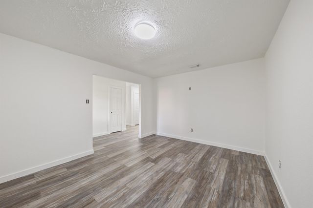 7003 Rockergate Drive, Missouri City, TX 77459