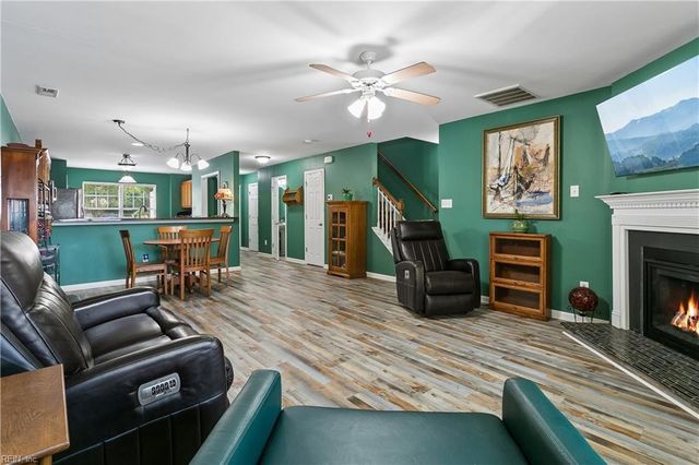 439 Revolution LN, Newport News, VA 23608