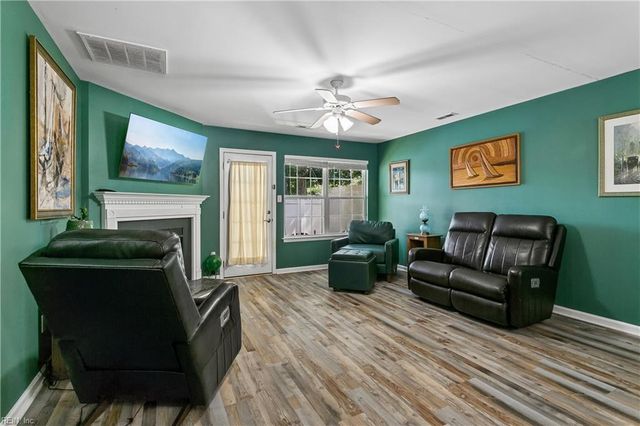 439 Revolution LN, Newport News, VA 23608