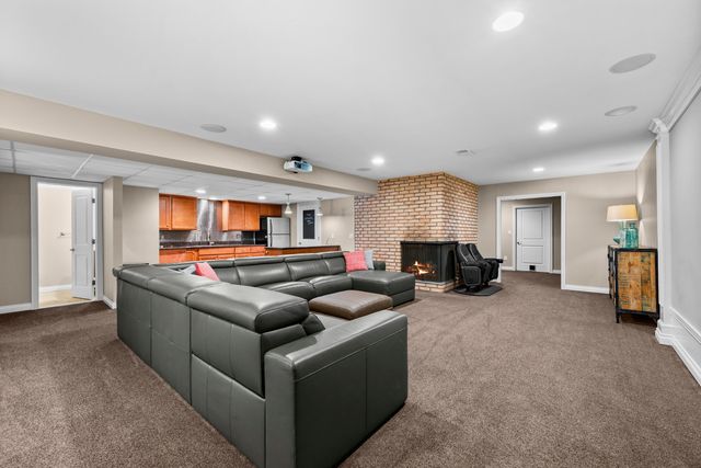 7201 Bingham Road, Bloomfield Hills, MI 48301
