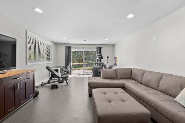7201 Bingham Road, Bloomfield Hills, MI 48301