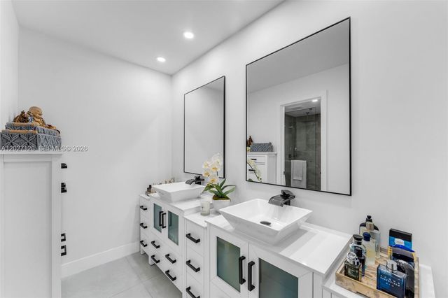 1350 SW 122nd Avenue 415, Miami, FL 33184