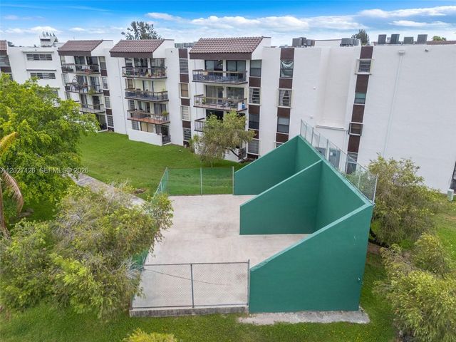 1350 SW 122nd Avenue 415, Miami, FL 33184