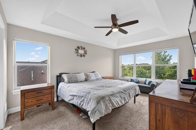 10421 Prairie Crossing DRIVE, Franksville, WI 53126