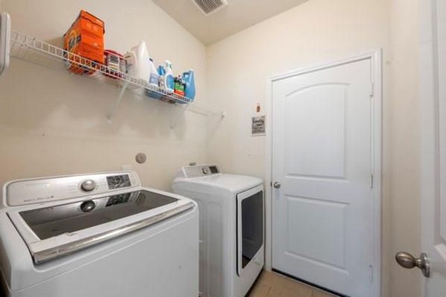 1327 Diamond Drape Drive, Rosharon, TX 77583