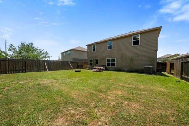 1327 Diamond Drape Drive, Rosharon, TX 77583