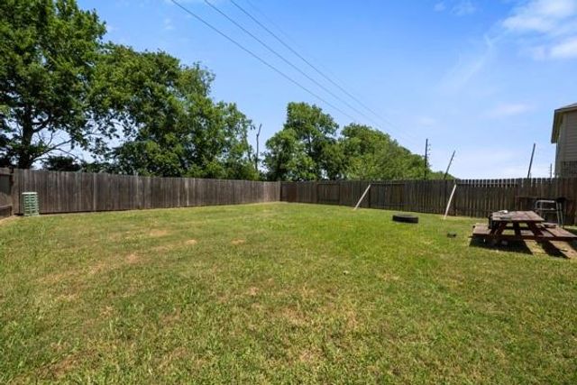 1327 Diamond Drape Drive, Rosharon, TX 77583