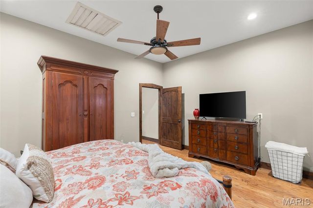 3773 Dunne Spring Road, Washington, MO 63090