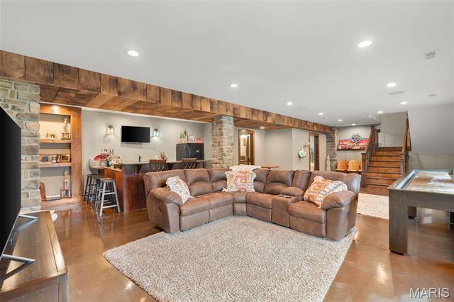 3773 Dunne Spring Road, Washington, MO 63090