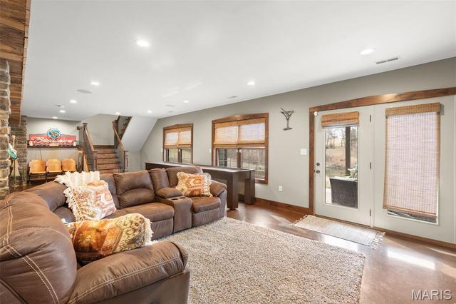 3773 Dunne Spring Road, Washington, MO 63090