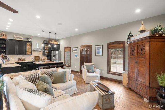 3773 Dunne Spring Road, Washington, MO 63090