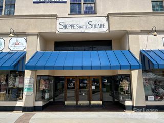 246 Union Square 301, Hickory, NC 28601