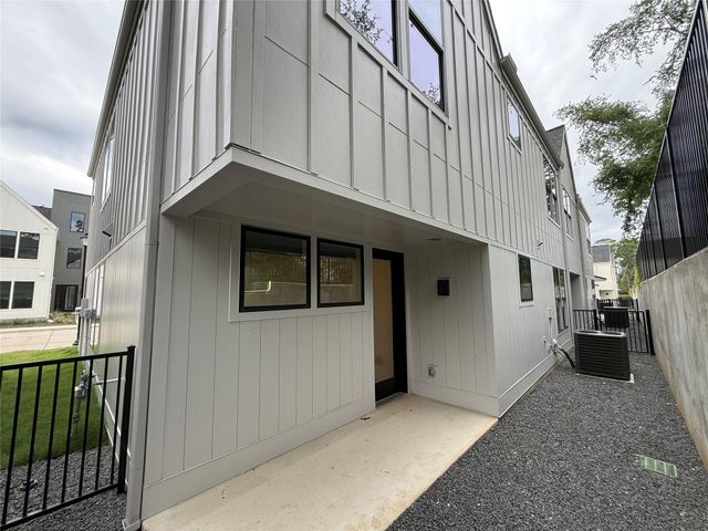 1941 Sawdust Road 167, The Woodlands, TX 77380