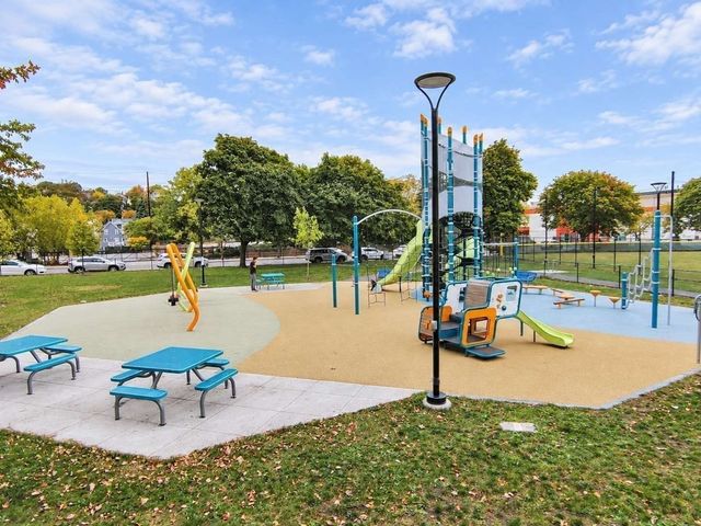 20-30 Daniels St 509, Malden, MA 02148