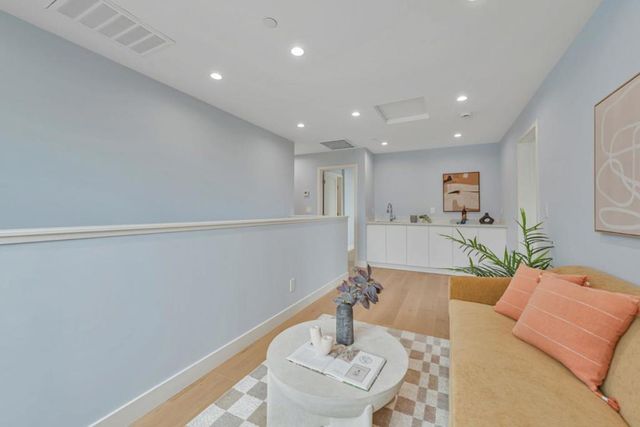 2514 Parkland Court, Santa Clara, CA 95051