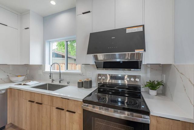 2514 Parkland Court, Santa Clara, CA 95051