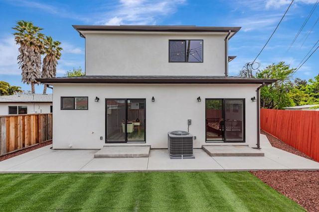 2514 Parkland Court, Santa Clara, CA 95051