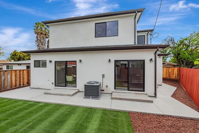 2514 Parkland Court, Santa Clara, CA 95051