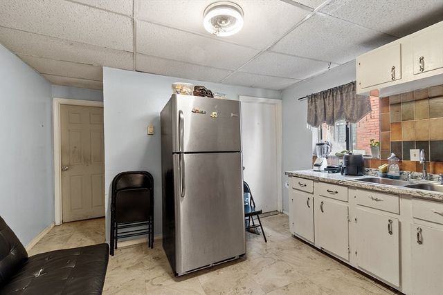 324-326 Broadway, Lawrence, MA 01841