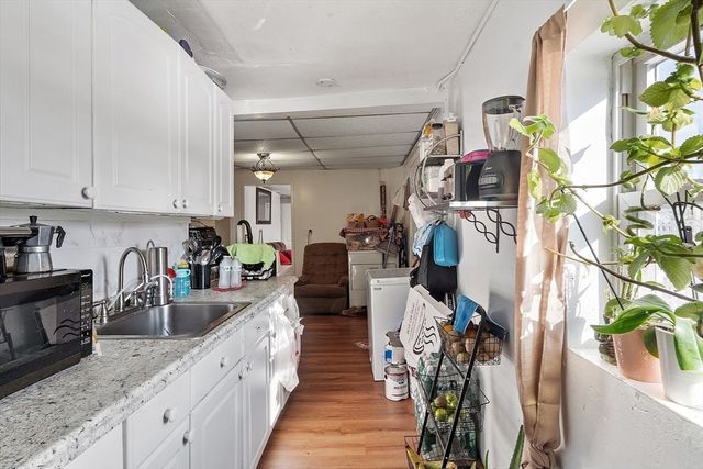 324-326 Broadway, Lawrence, MA 01841