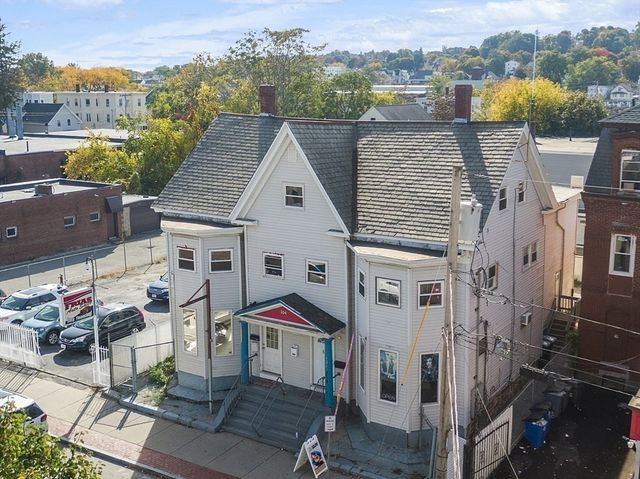 324-326 Broadway, Lawrence, MA 01841