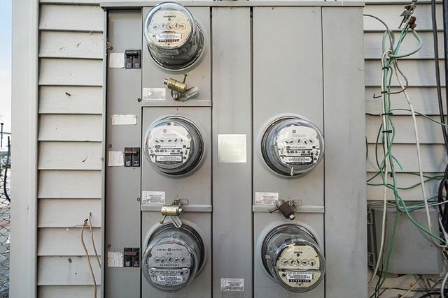 324-326 Broadway, Lawrence, MA 01841