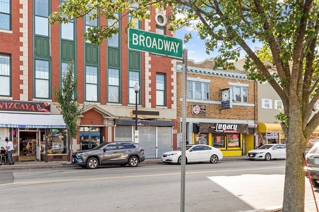 324-326 Broadway, Lawrence, MA 01841
