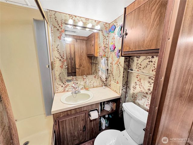 21 Drial Loop, Deming, WA 98244